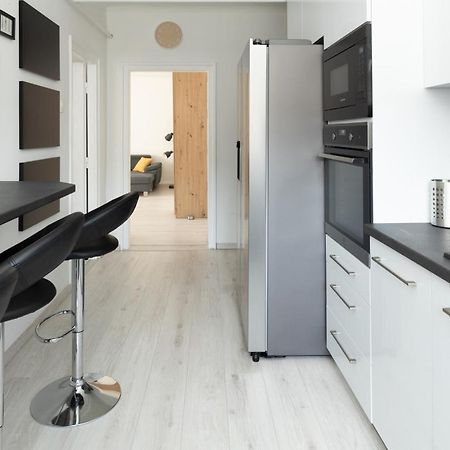 Smart Square With Free Parking Apartment Дебрецен Екстериор снимка