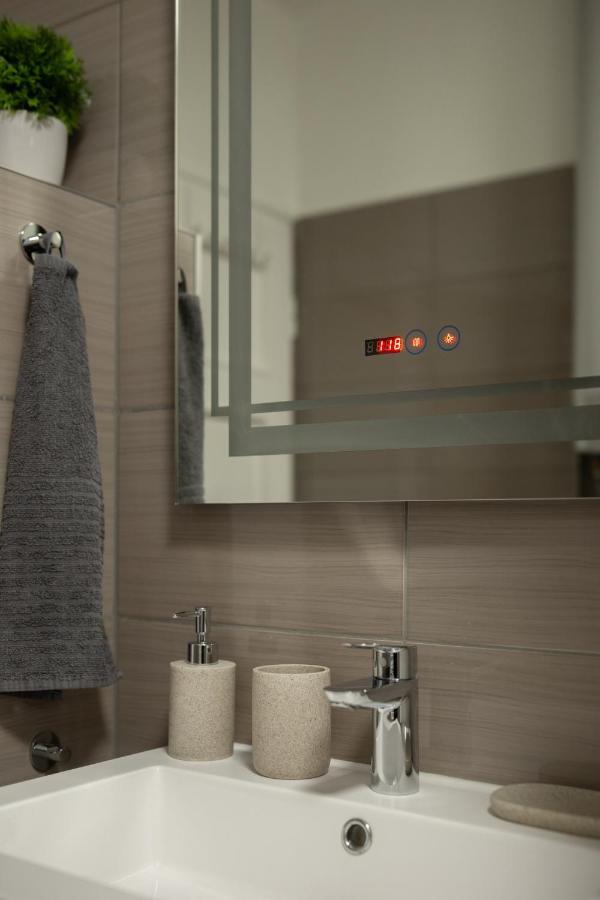 Smart Square With Free Parking Apartment Дебрецен Екстериор снимка